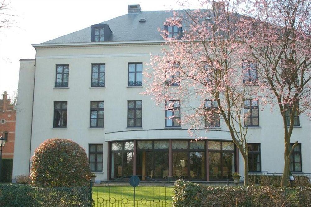 Hotel Kasteel Solhof Aartselaar Exterior foto